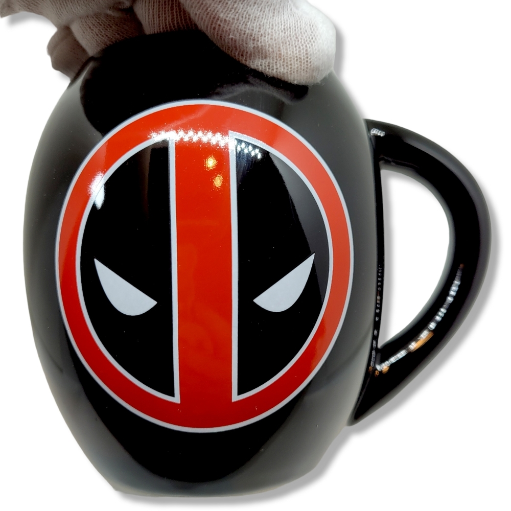 Marvel DeadPool Mug - Picture 2 of 10